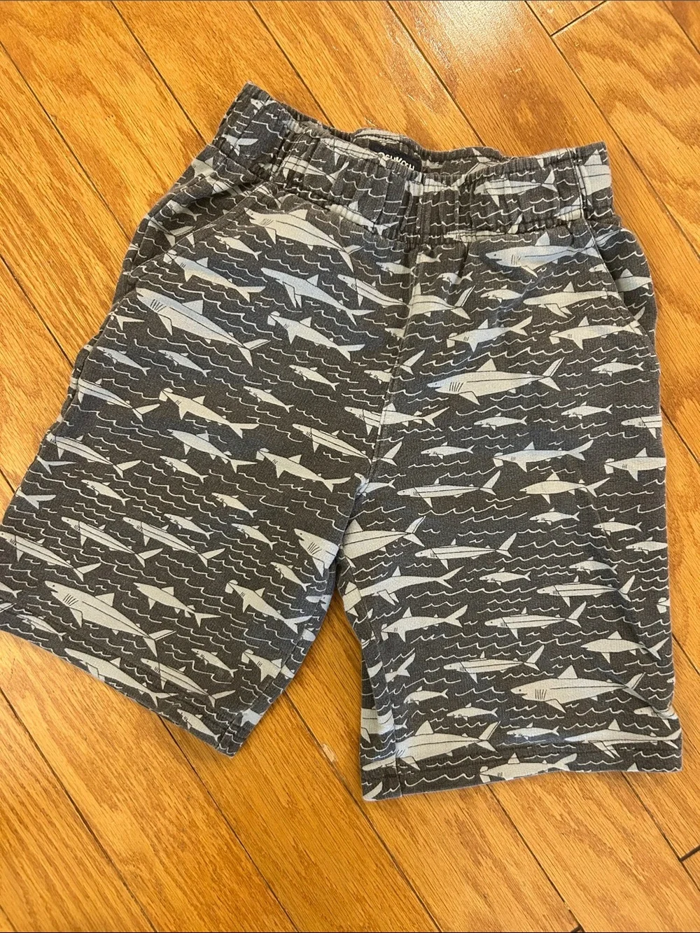 OshKosh B'gosh Gray & Light Gray Shark-Print Shorts